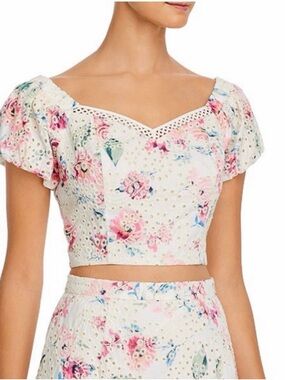 AQUA Floral Eyelet Puff Sleeve Crop Top – Size Small 💙✨
